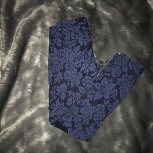 Guess ‘Brittney-Skinny’ ankle length Size 25 jeans